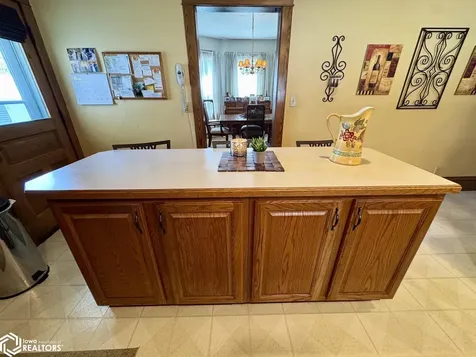 1008 S 8th Street Burlington IA 52601