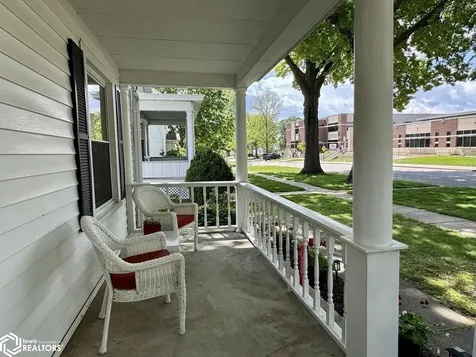 1008 S 8th Street Burlington IA 52601