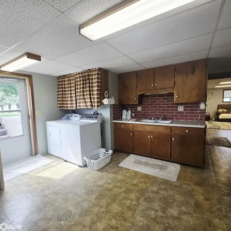 1307 Irvine Avenue New Sharon IA 50207