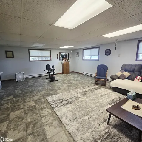1307 Irvine Avenue New Sharon IA 50207