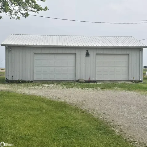 1307 Irvine Avenue New Sharon IA 50207