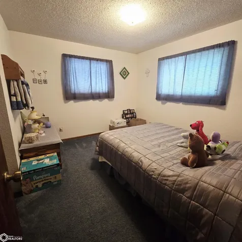 1307 Irvine Avenue New Sharon IA 50207