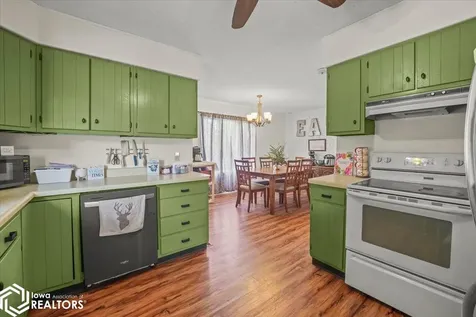 714 2nd Avenue Ackley IA 50601