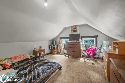 714 2nd Avenue Ackley IA 50601