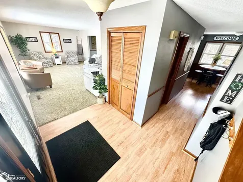 2709 Regina Drive Burlington IA 52601