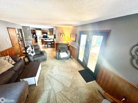 2709 Regina Drive Burlington IA 52601