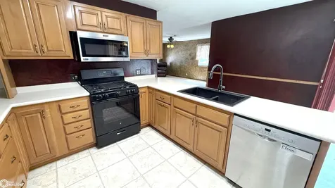 715 4th Street NW Nora Springs IA 50458