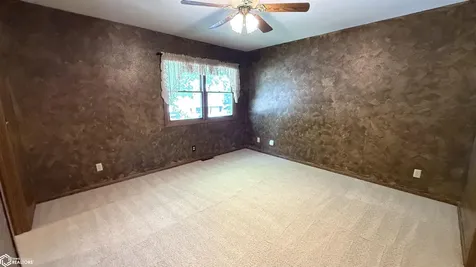 715 4th Street NW Nora Springs IA 50458