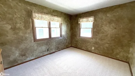 715 4th Street NW Nora Springs IA 50458