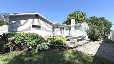 715 4th Street NW Nora Springs IA 50458