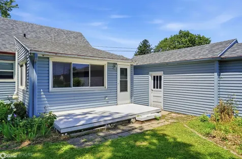 1132 Ann Street Grinnell IA 50112-1732