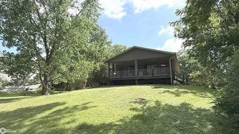 734 N Carolina Avenue Mason City IA 50401