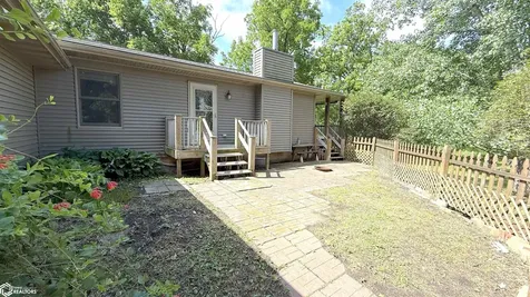 734 N Carolina Avenue Mason City IA 50401