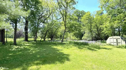 734 N Carolina Avenue Mason City IA 50401