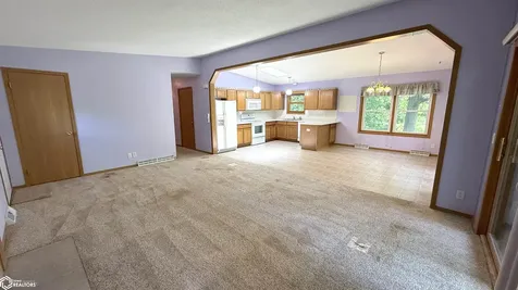 734 N Carolina Avenue Mason City IA 50401