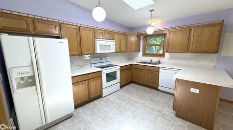 734 N Carolina Avenue Mason City IA 50401