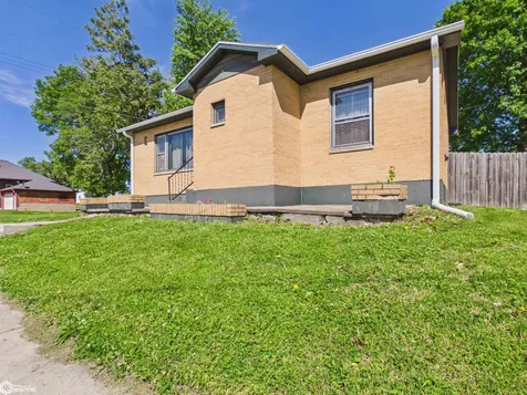418 N 14th Street Keokuk IA 52632
