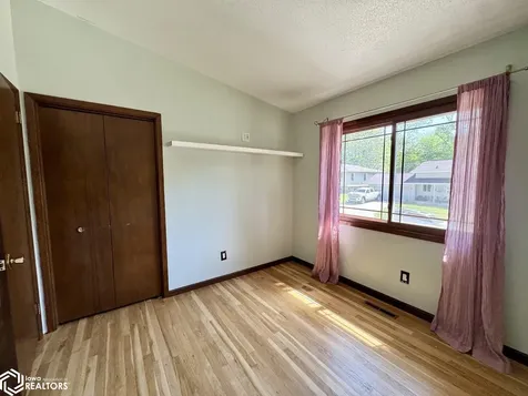 156 Crestview Drive Burlington IA 52601