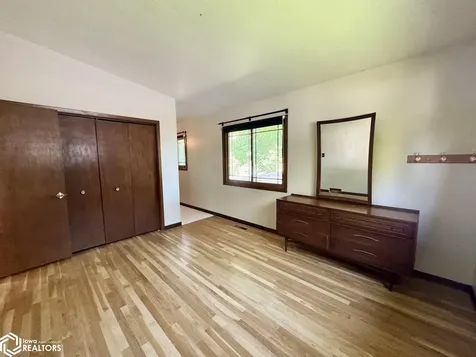 156 Crestview Drive Burlington IA 52601