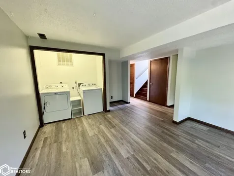 156 Crestview Drive Burlington IA 52601