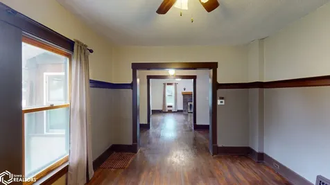 1523 N Monroe Avenue Mason City IA 50401