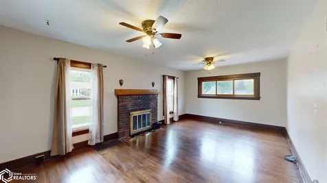 1523 N Monroe Avenue Mason City IA 50401