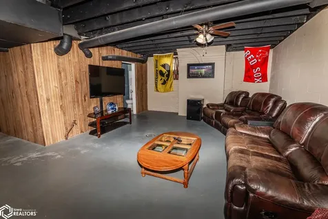 304 6th Street Traer IA 50675