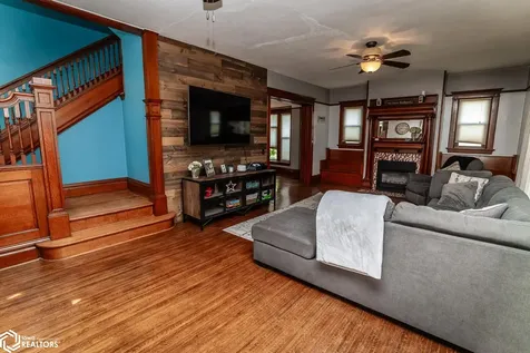 304 6th Street Traer IA 50675