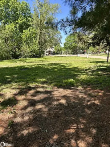 602 9th Avenue W Oskaloosa IA 52577