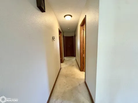 197 Crestview Drive Burlington IA 52601