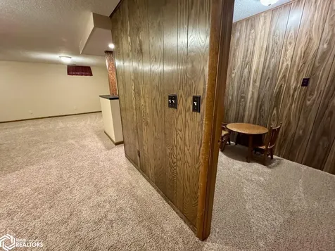 197 Crestview Drive Burlington IA 52601