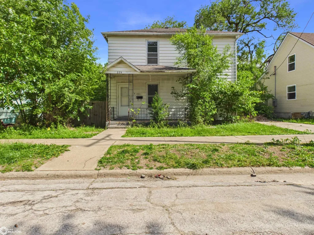 225 S 15th Street Keokuk IA 52632