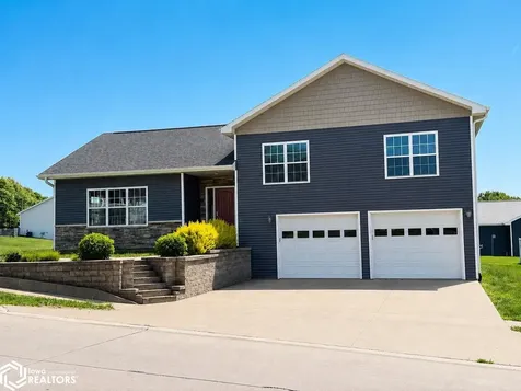 302 33rd Street Fort Madison IA 52627