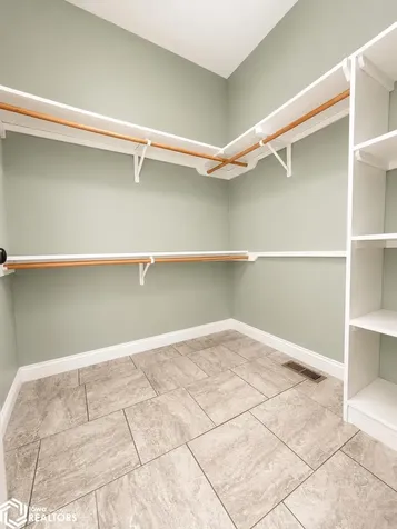 302 33rd Street Fort Madison IA 52627