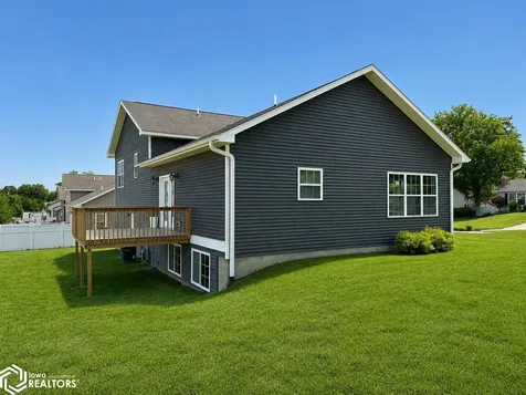 302 33rd Street Fort Madison IA 52627