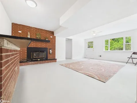 3582 270th Avenue Keokuk IA 52632