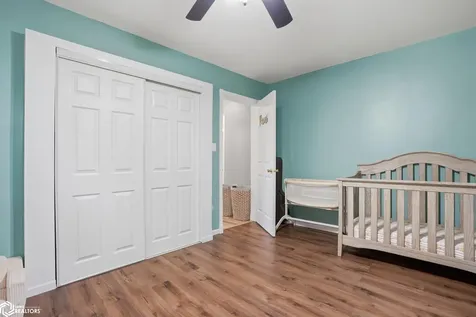 1925 Division Street Burlington IA 52601