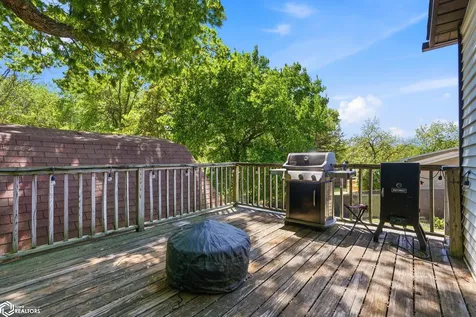 1925 Division Street Burlington IA 52601