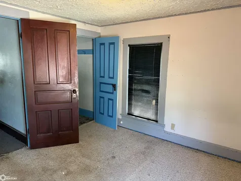 307 E Main Street Wayland IA 52654