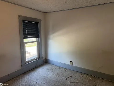 307 E Main Street Wayland IA 52654