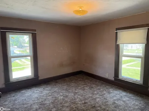 307 E Main Street Wayland IA 52654