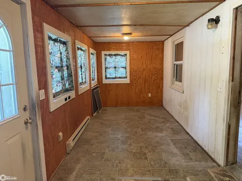307 E Main Street Wayland IA 52654