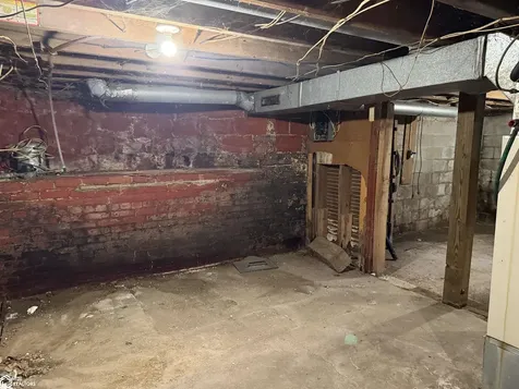 307 E Main Street Wayland IA 52654