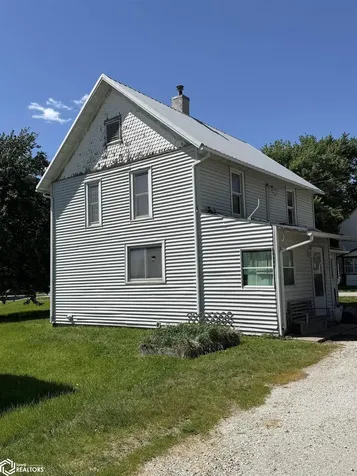 307 E Main Street Wayland IA 52654