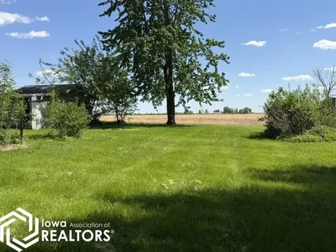 307 E Main Street Wayland IA 52654