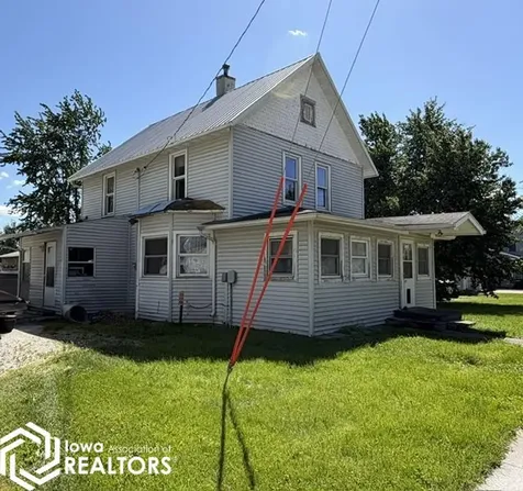 307 E Main Street Wayland IA 52654