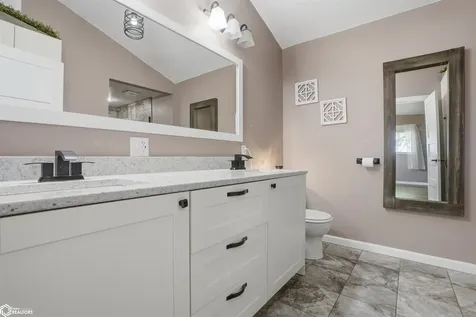 4001 145th Street Hedrick IA 52563