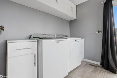 4001 145th Street Hedrick IA 52563