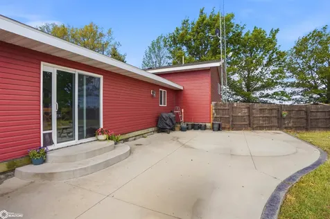 4001 145th Street Hedrick IA 52563