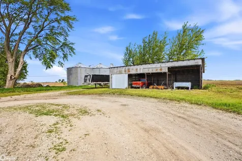4001 145th Street Hedrick IA 52563
